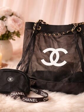 Chanel VIP mesh tote bag and matching pouch (GWP)
